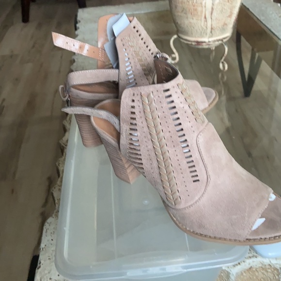 Report booties - Picture 2 of 9